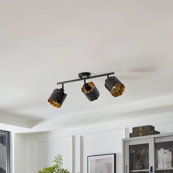 Deckenleuchte mit drei Strahlern aus Metall