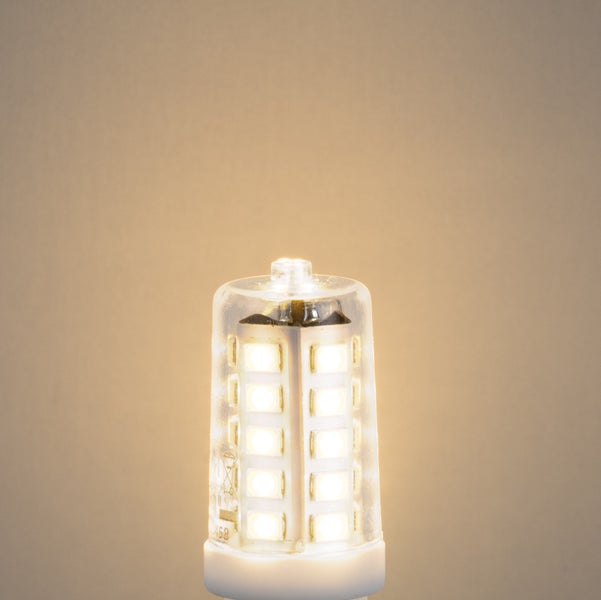 Leuchtendes G9 LED-Leuchtmittel in Stiftsockelform mit warmweißem Licht.