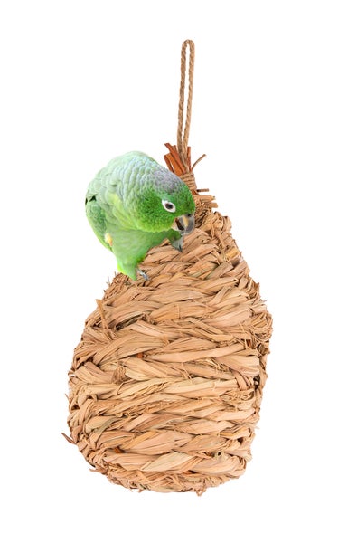 Drei hängende Nester aus Naturmaterialien für Wild- und Hausvögel, Maße sind abgebildet