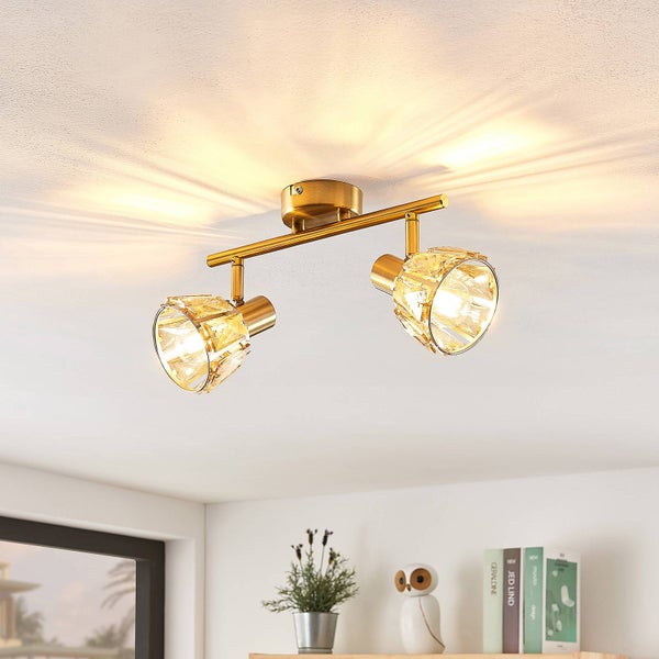 Außenwandleuchte aus Metall an einer Hauswand