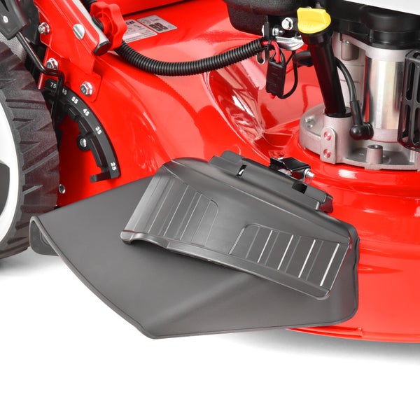 Detailansicht eines Rasenmähers mit Fangsack