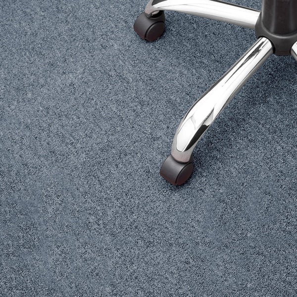 Bürostuhl auf Teppichboden