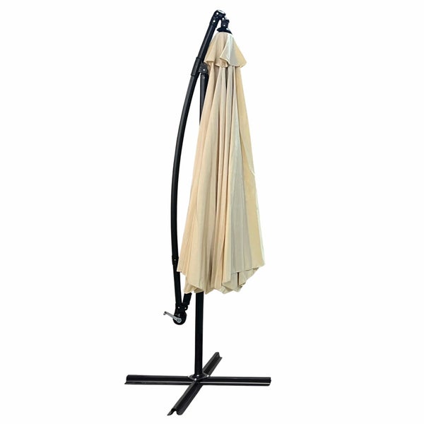 Geschlossener Ampelschirm mit Standfuß