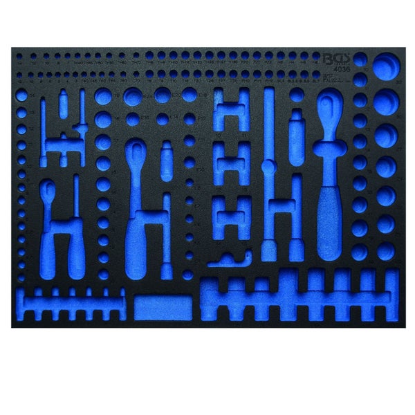 BGS technic Werkstattwageneinlage aus Schaumstoff für Steckschlüsselsätze und Handwerkzeuge mit beschrifteten Aussparungen zur Organisation.