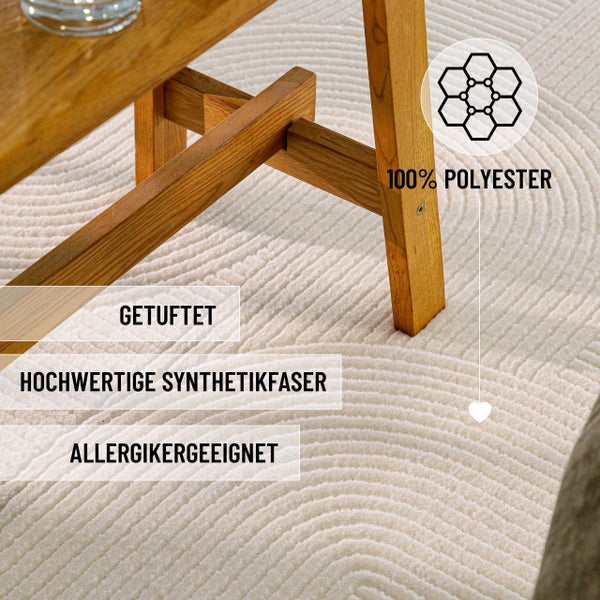 Getufteter Teppich mit Wellenmuster aus 100 Prozent Polyester, Synthetikfaser, für Allergiker geeignet.