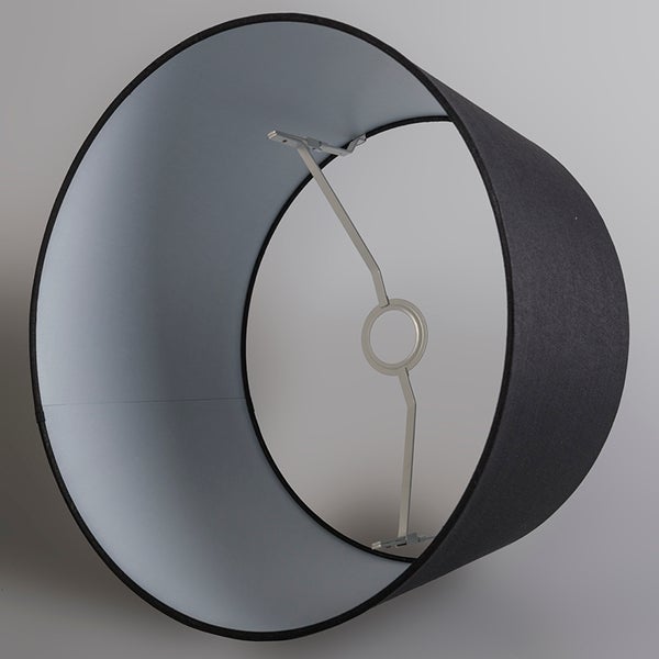 Lampenschirm aus Stoff mit Metallhalterung
