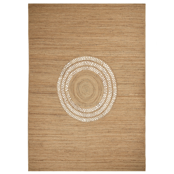 Rechteckiger Teppich aus Jute mit einem eingearbeiteten runden Muster in der Mitte.