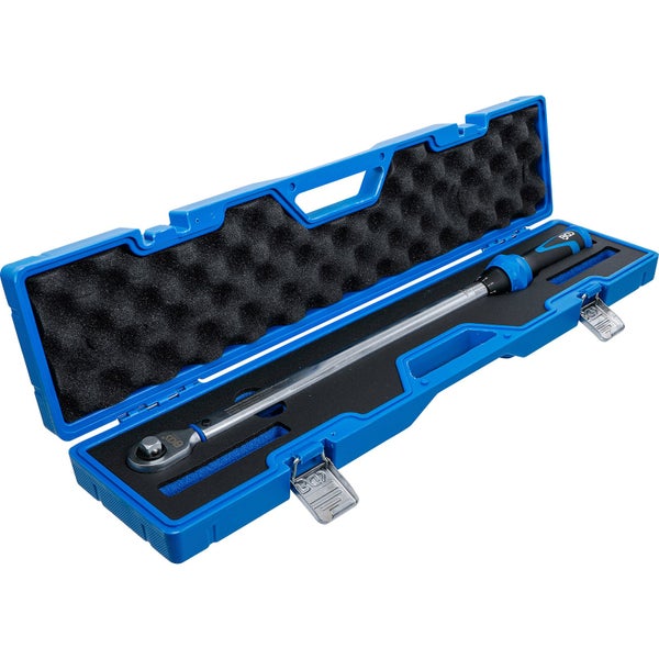 Drehmomentschlüssel im blauen Werkzeugkoffer