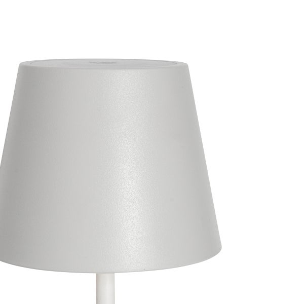 Konischer Lampenschirm mit matter, strukturierter Oberfläche.