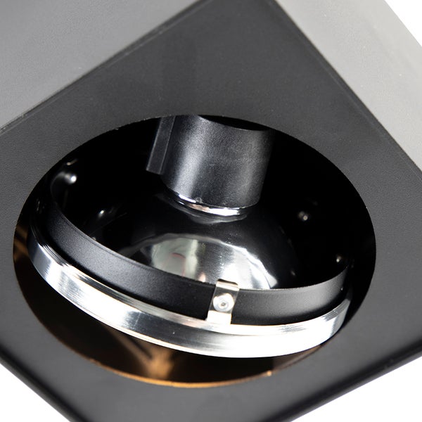 Deckeneinbaustrahler aus Metall