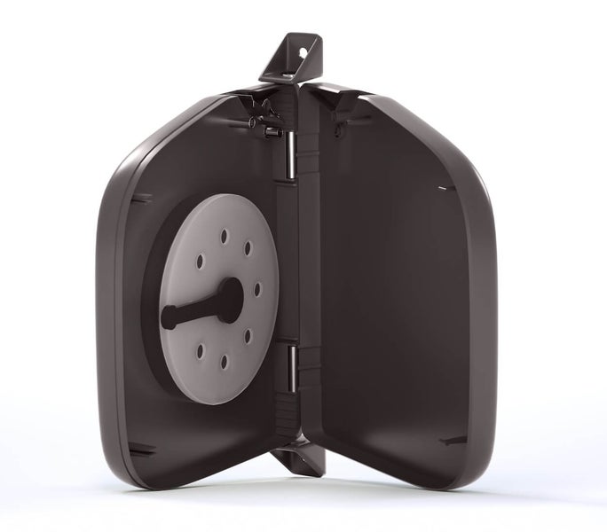 Geöffnete Kabelbox für den Außenbereich