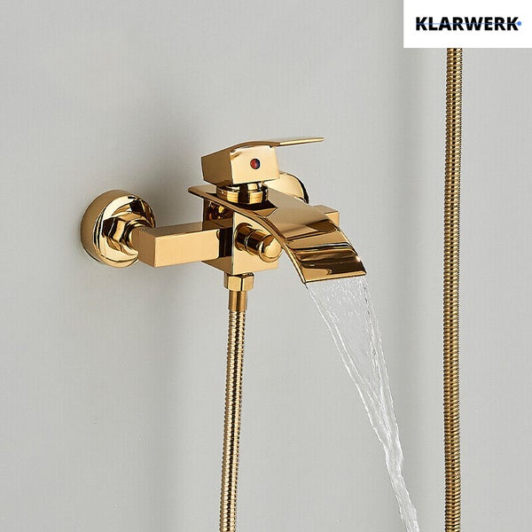 Einhebel Wannenarmatur mit Wasserfallauslauf und Brauseschlauch von Klarwerk Logo an einer Wand montiert