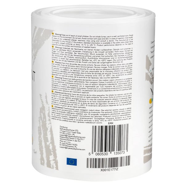 Rückansicht einer runden Farbdose mit Sicherheitshinweisen in verschiedenen Sprachen, Barcode und Angaben zum Hersteller.
