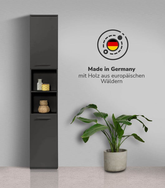 Verkehrskegel mit reflektierenden Streifen auf schwarzem Fuß