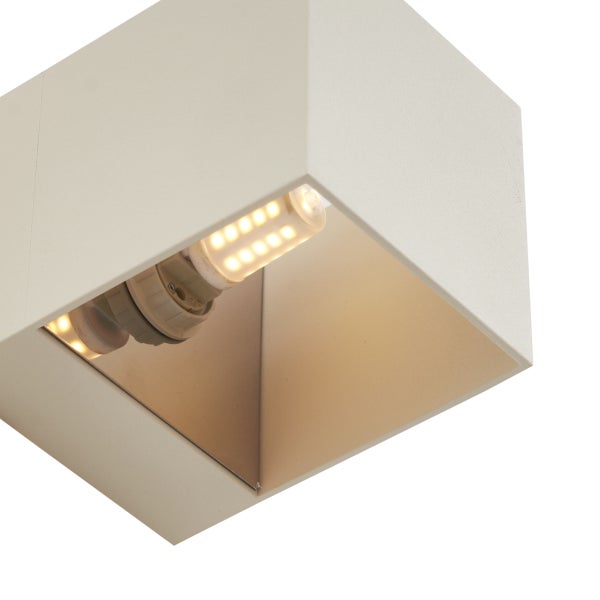 Quadratische LED-Wandleuchte mit Leuchtmittel