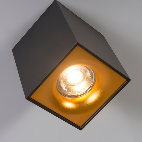 Quadratische Deckenleuchte mit Lichtquelle