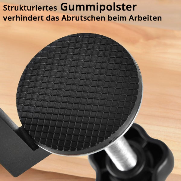 Strukturiertes Gummipolster an einem Spannwerkzeug für rutschfestes Arbeiten.