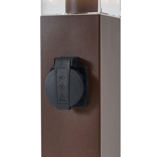 Detailansicht einer Außenleuchte mit integrierter Steckdose und IP54 Schutzdeckel.