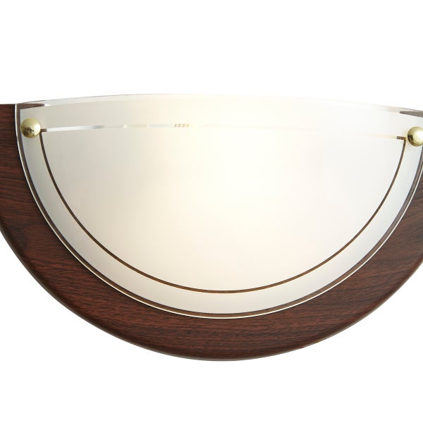 Halbrunde Wandleuchte mit dunklem Holzdekor und satiniertem Glas.