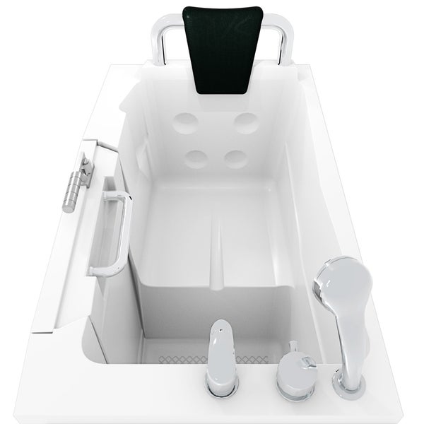 Begehbare Badewanne mit Kopfstütze und Armaturen