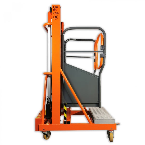 Lockhard Up Lift 5 fahrbare Arbeitsbühne aus Stahl und Aluminium mit elektrischer Hubfunktion.