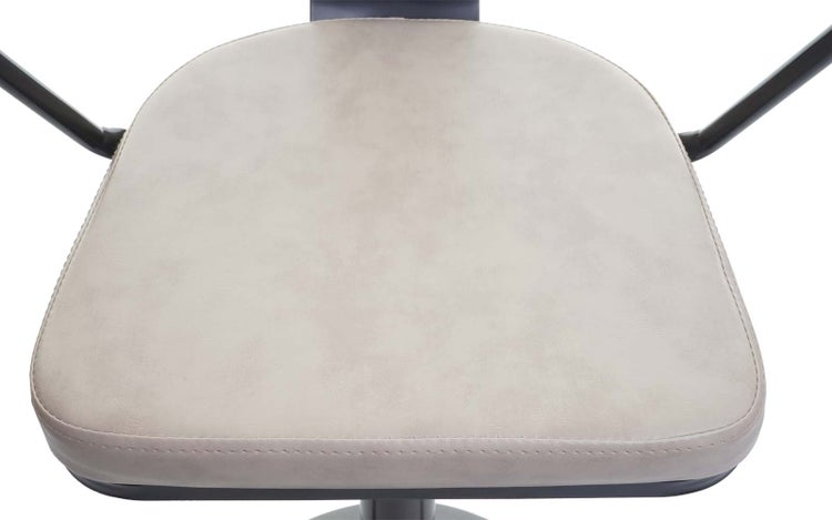 Detailaufnahme des Sitzes eines Barstuhls