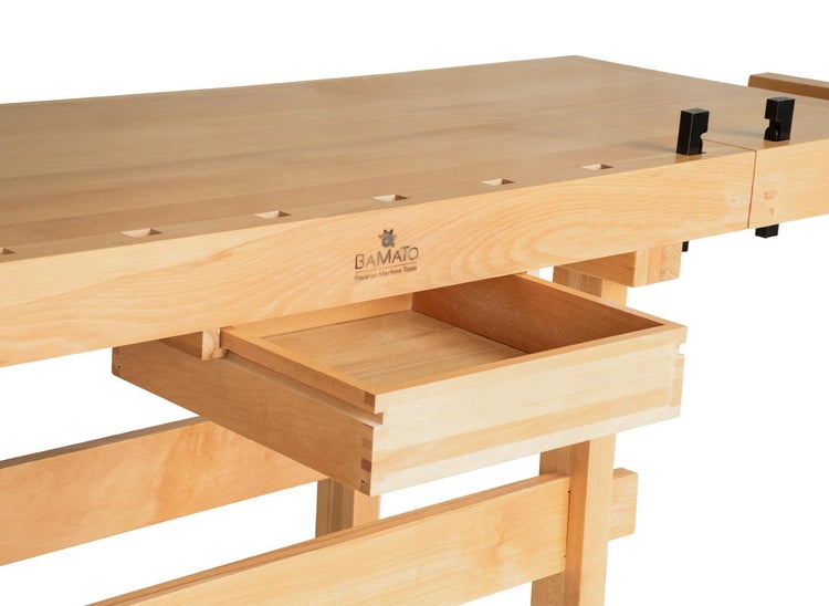Werkbank aus Holz mit Schublade und Spannstöcken