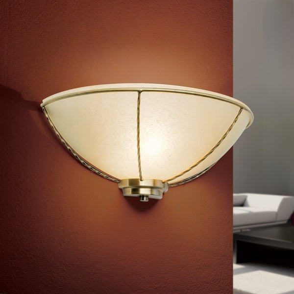 Halbkreisförmige Wandleuchte aus Metall mit satiniertem Glas für eine sanfte Beleuchtung im Wohnraum.