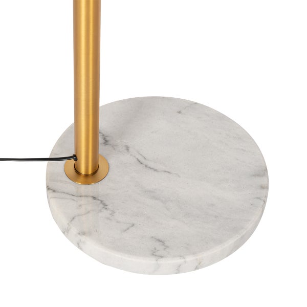 Detailansicht eines Stehlampenfußes aus Marmor und Metall.