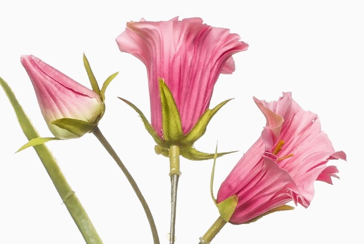 Künstliche Eustoma-Blüten in Rosa mit grünen Stielen, Kunstblume für Dekoration.