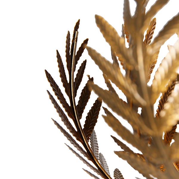 Dekorative Blätter aus Metall