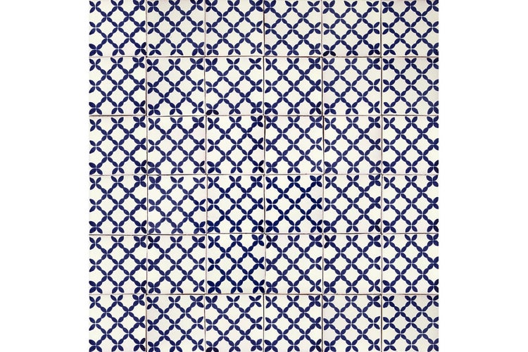 Fliesen mit blauem Muster