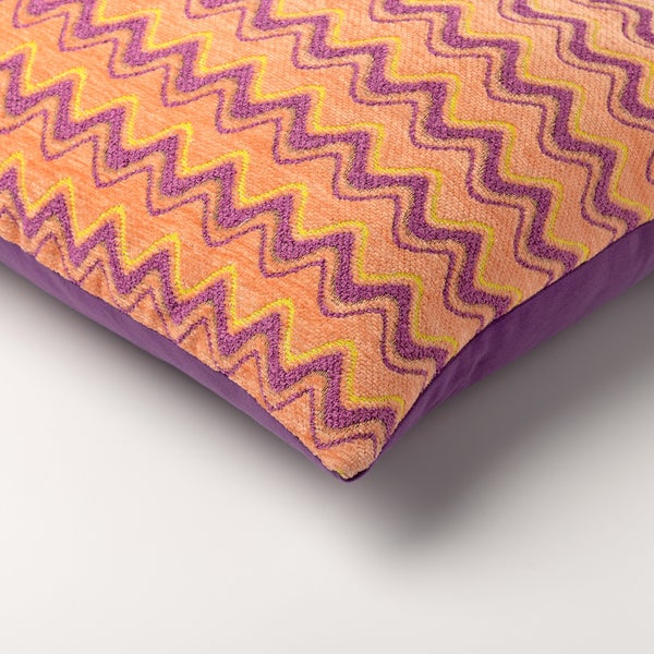 Dekokissen mit Zickzackmuster