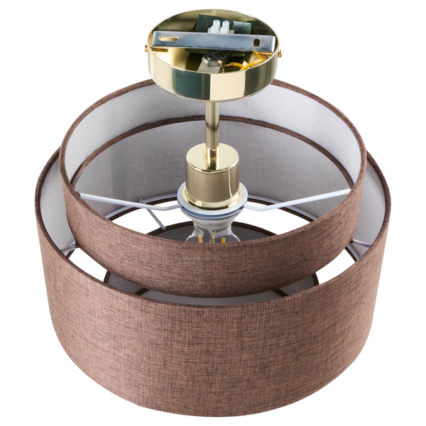 Runde Deckenleuchte mit braunem Stoffschirm in zwei Lagen und goldfarbener Metallhalterung.