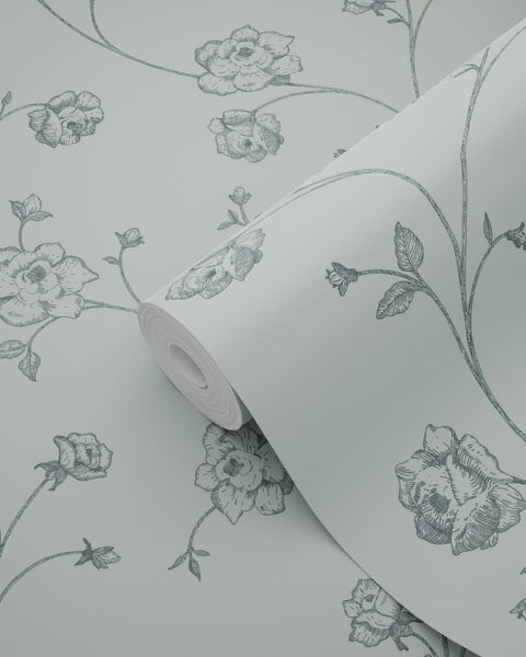 Vliestapete mit feinem, gezeichnetem Blumenmuster aus Rosen und Ranken.