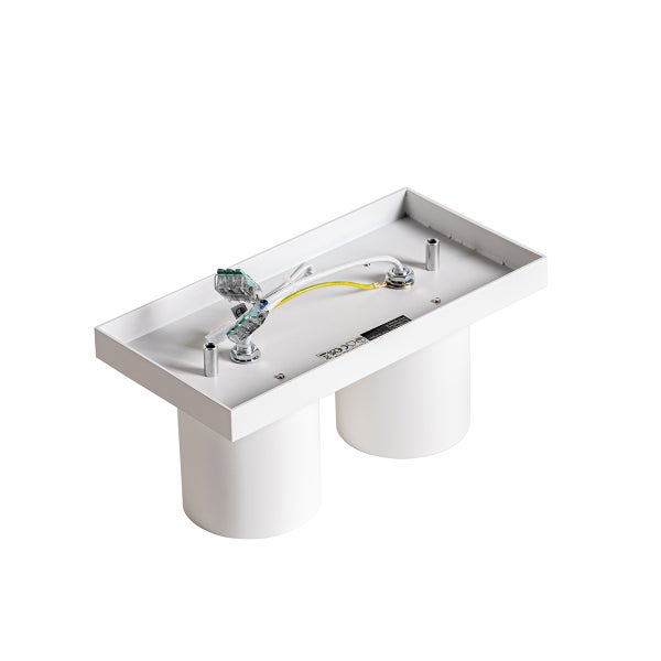 Deckenleuchte aus Metall mit zwei zylindrischen Lampenschirmen und offener Verkabelung