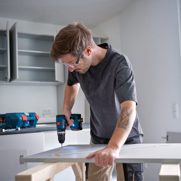 Makita Logo auf einer Akku-Kettensäge