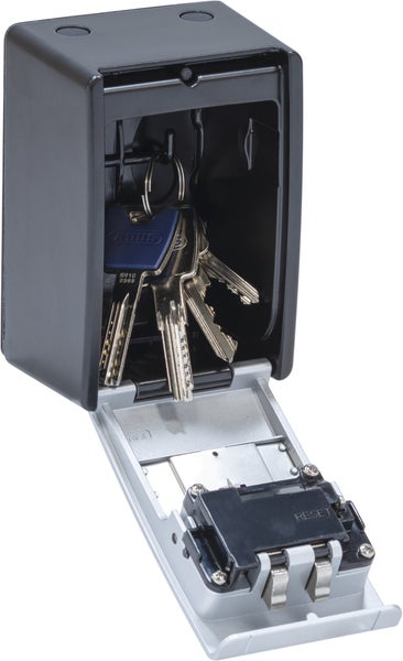 Offener Schlüsseltresor aus Metall zur Wandmontage mit innen hängenden Schlüsseln.