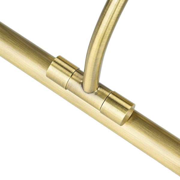 Detailansicht einer goldenen Lampe