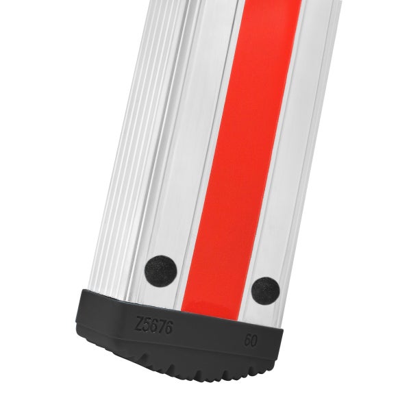 Detail einer Aluminiumleiter mit Gummifuß