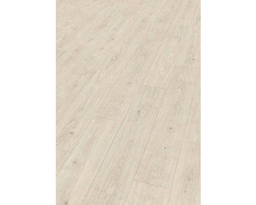 Nahaufnahme eines hellen Laminatbodens mit Holzoptik