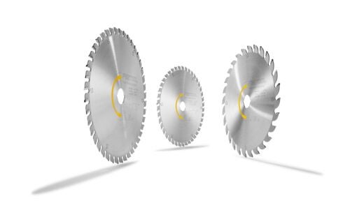 Drei Kreissägeblätter aus Metall