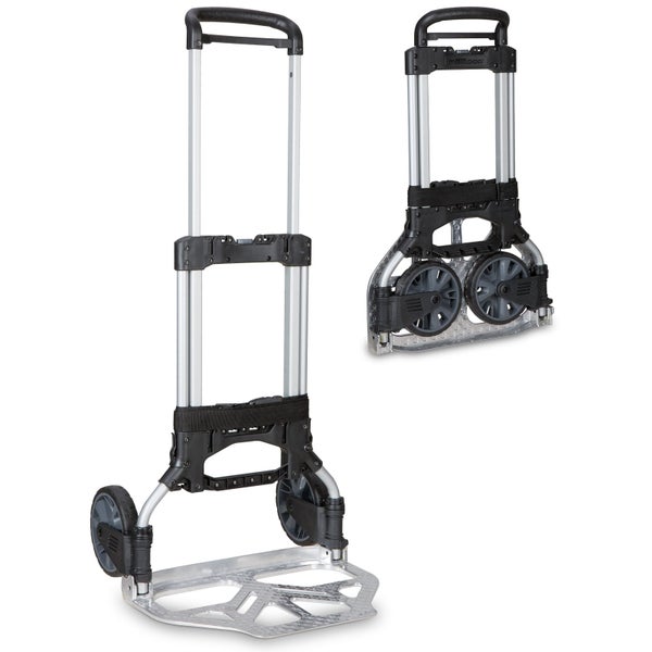 Handwerker transportiert ein mobiles Werkzeugkoffer-System auf einer klappbaren Sackkarre vor einem Montagefahrzeug.