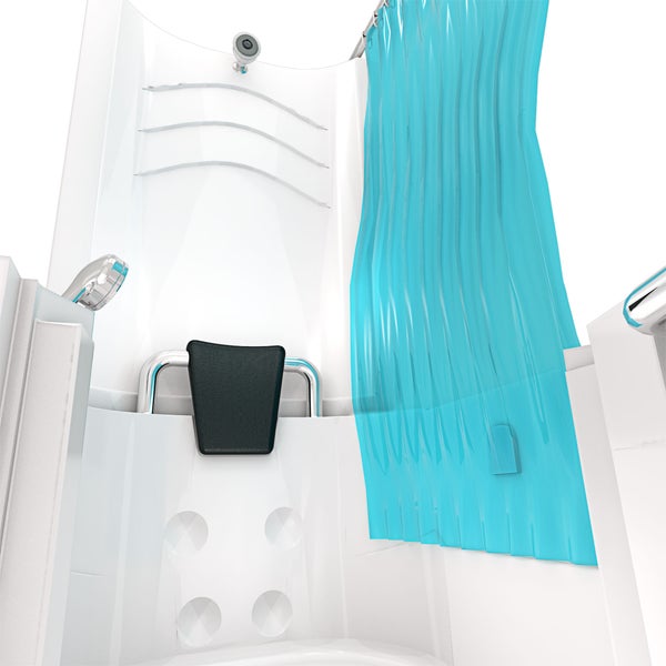 Weiße Sitzbadewanne mit Einstiegstür, blauem Duschvorhang, schwarzer Kopfstütze und Haltegriff für barrierefreies Baden.