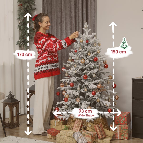 Künstlicher verschneiter Weihnachtsbaum, Höhe 150 Zentimeter, Breite 93 Zentimeter, dekoriert von einer 170 Zentimeter großen Person.