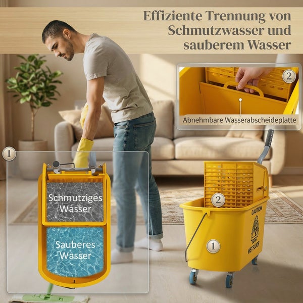 Ein Mann nutzt einen Fahrwagen mit Trennsystem für sauberes und Schmutzwasser zur Bodenreinigung im Wohnzimmer mit einer Wasserabscheideplatte.