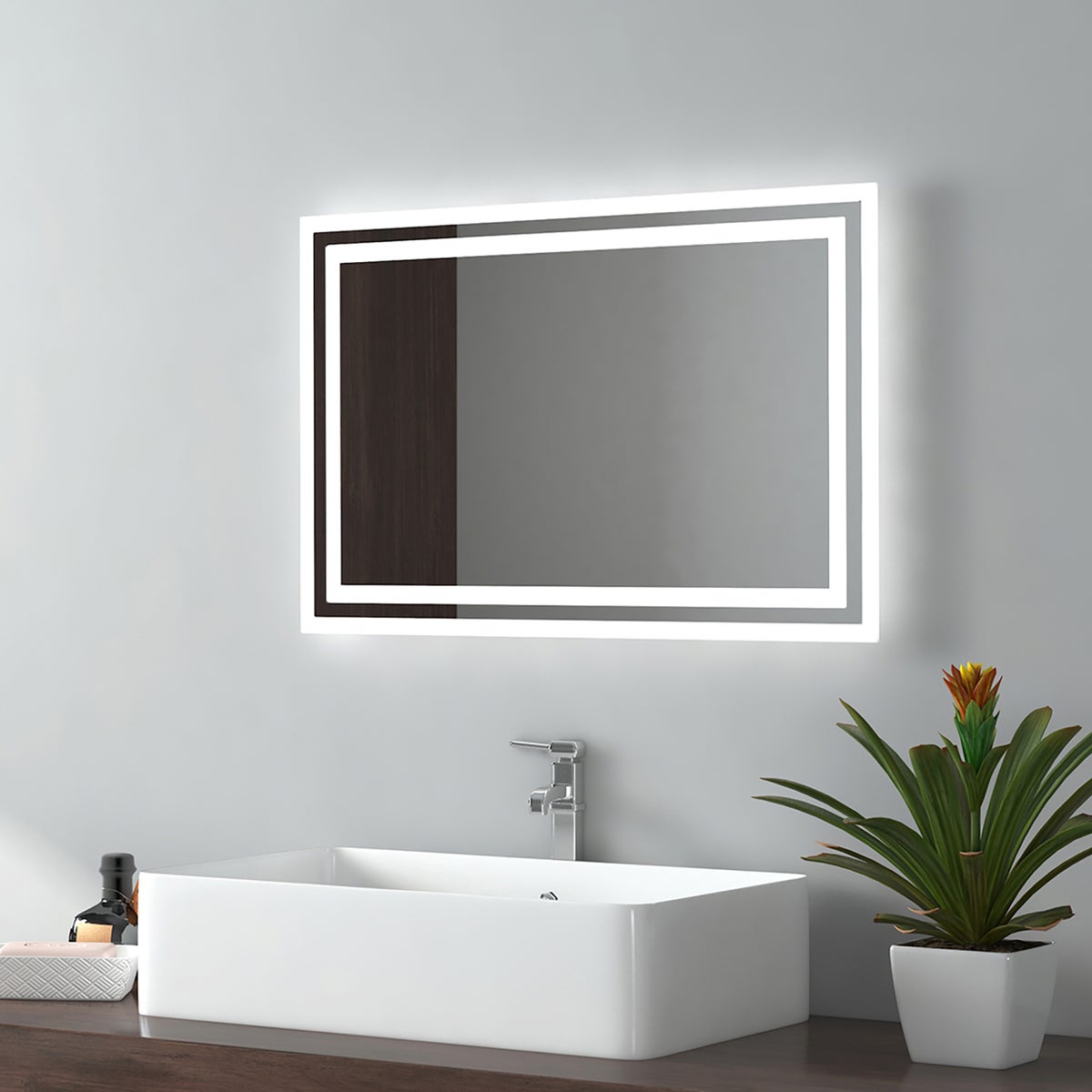 EMKE Badspiegel LED IP44 Wasserdicht Wandspiegel, 60x40cm, Kaltweißes/Warmweißes Licht, Knopfschalter, Beschlagfrei