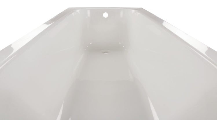 Weiße rechteckige Badewanne mit Überlauf und Ablauf.