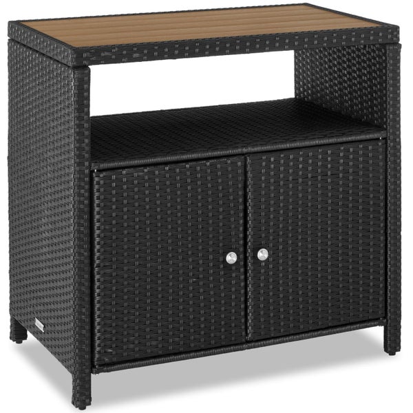 Gartenschrank aus Polyrattan mit Holzplatte, offenem Fach und zwei Türen für den Außenbereich.