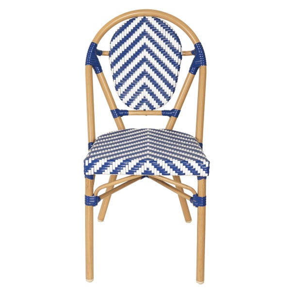 Bistrostuhl aus Aluminium in Rattanoptik mit blau-weißem Zickzack-Geflecht auf Sitzfläche und ovaler Rückenlehne.
